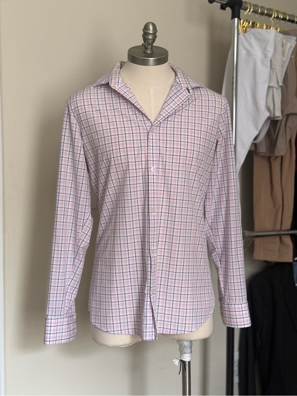 Mizzen+Main Pink and Blue Windowpane Button-Down Shirt